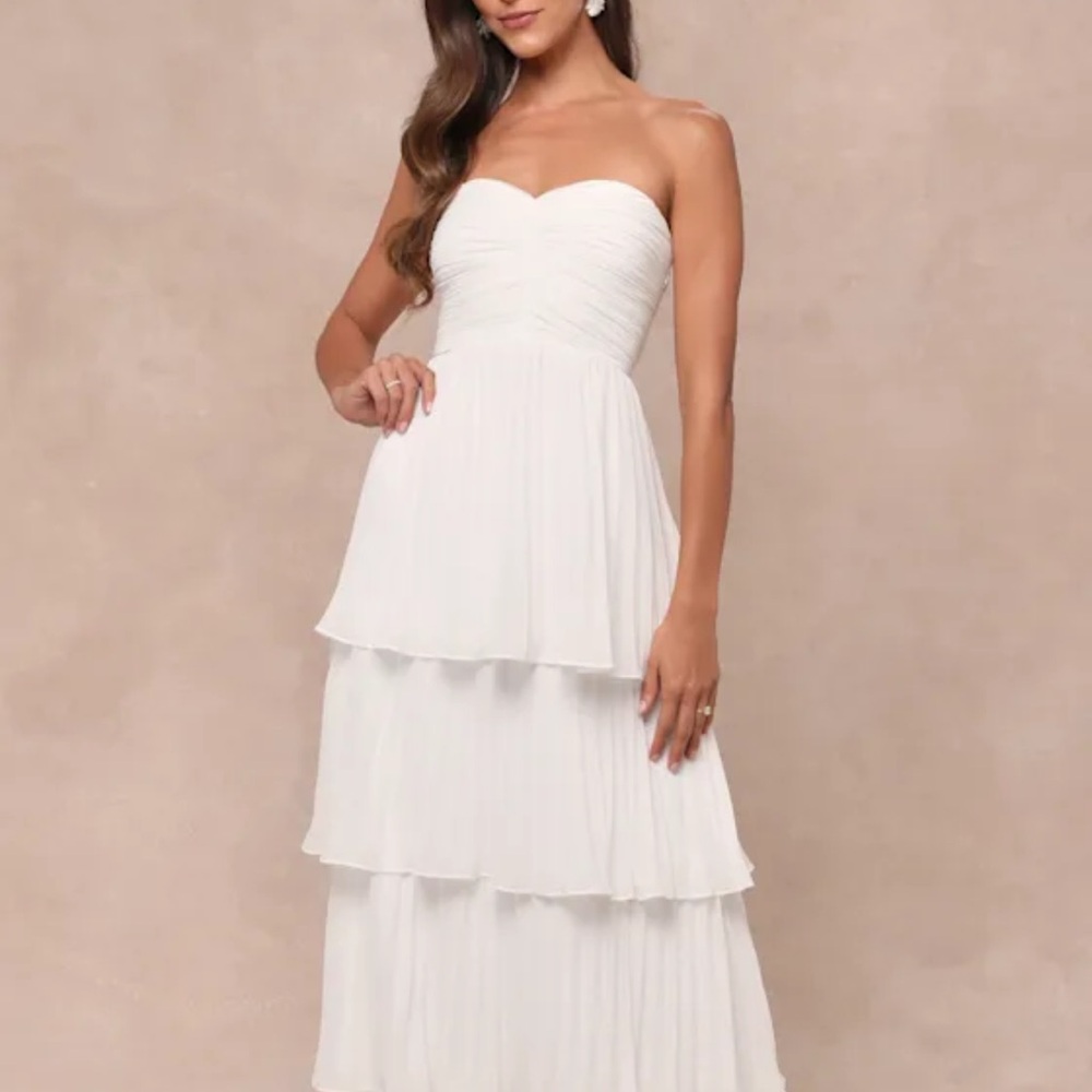 Lulu's Strapless Cream Tiered Dress